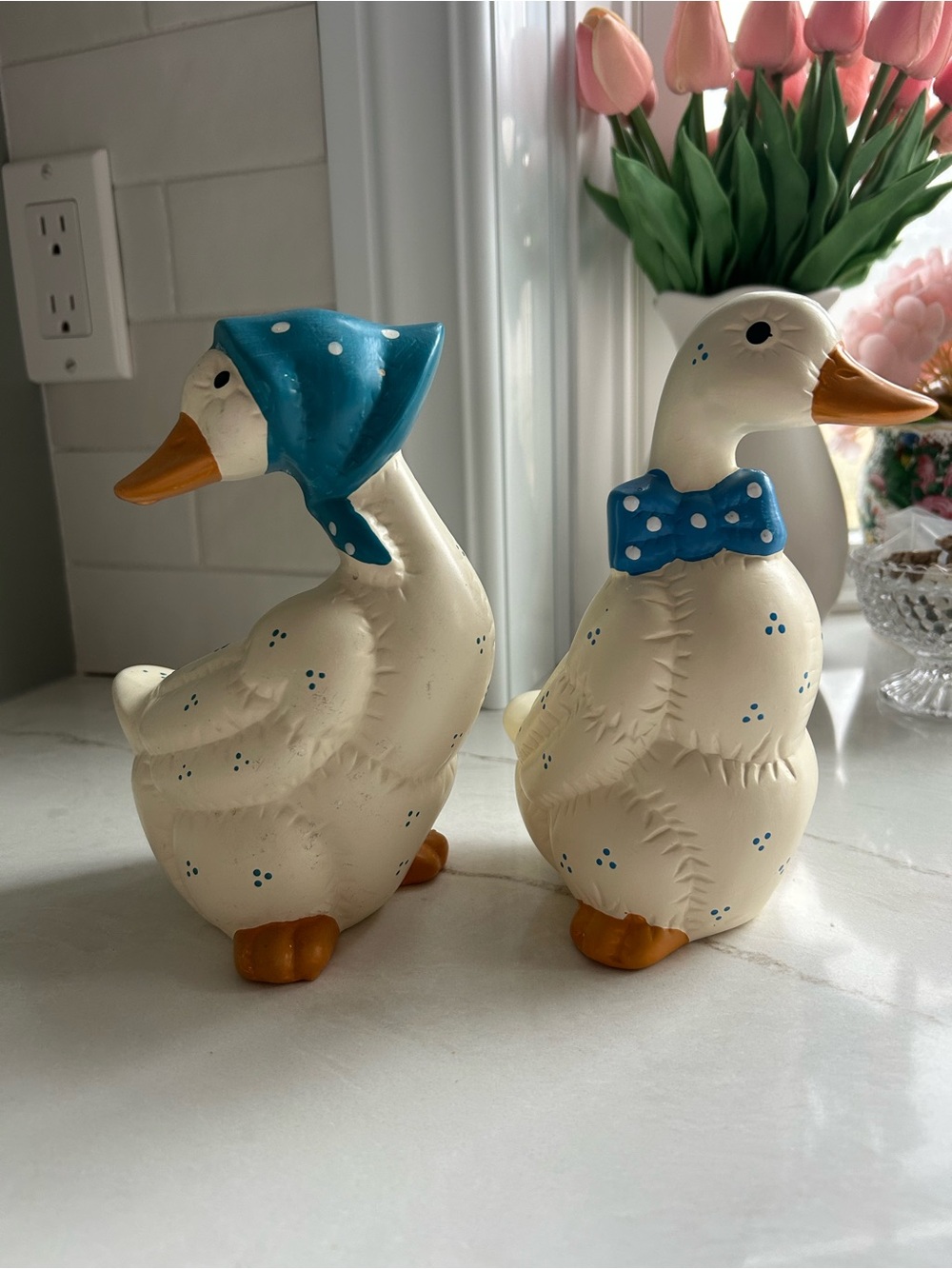 Vintage 1987 House of Lloyd Puffy Ducks Goose Figurines Pair Blue Bonnet Bow 7”